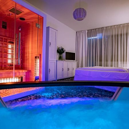 Apartament Rodzinny Beach Sauna&Jacuzzi Arka Medical Spa Kołobrzeg Exterior foto