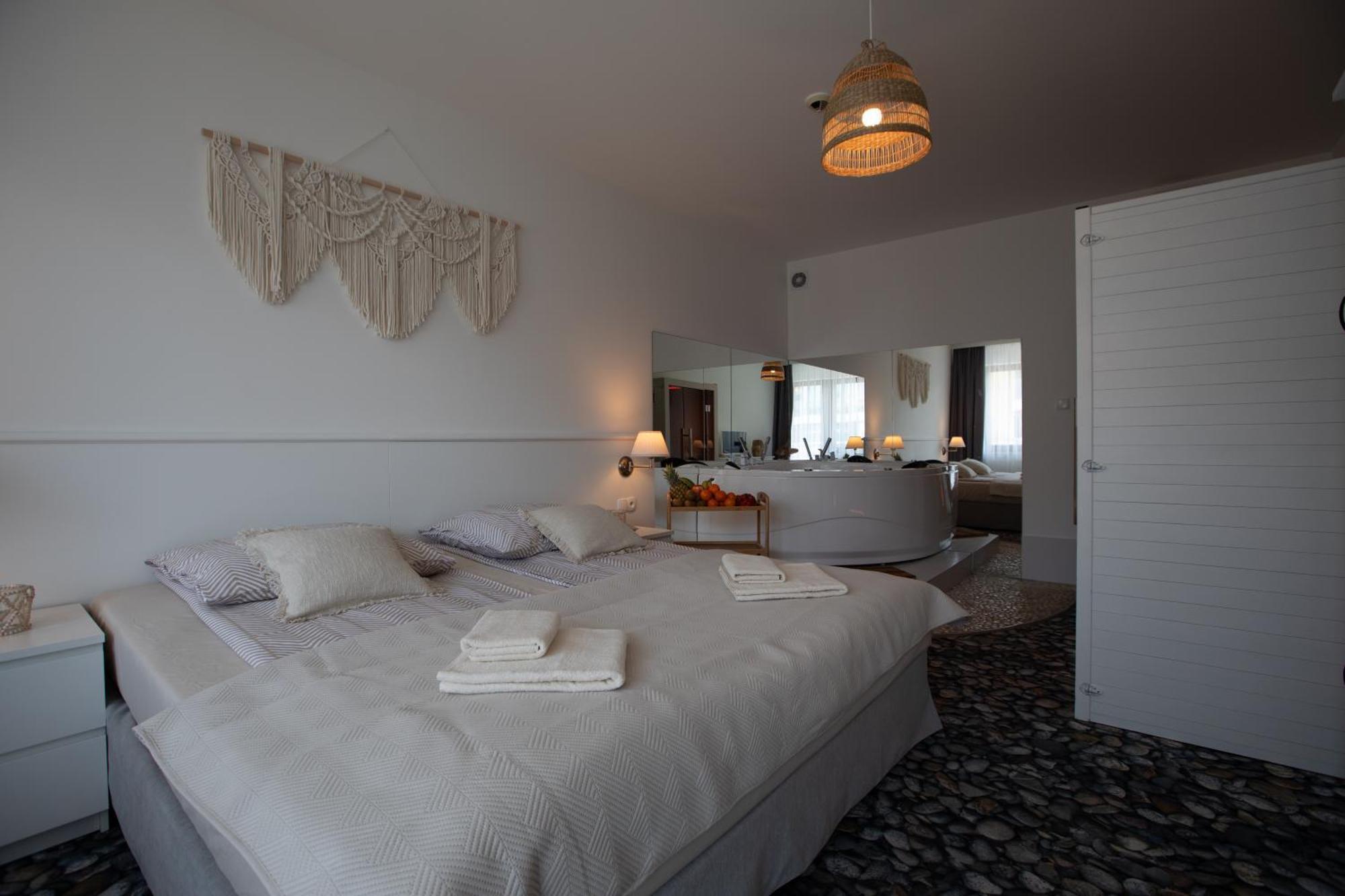 Apartament Rodzinny Beach Sauna&Jacuzzi Arka Medical Spa Kołobrzeg Exterior foto